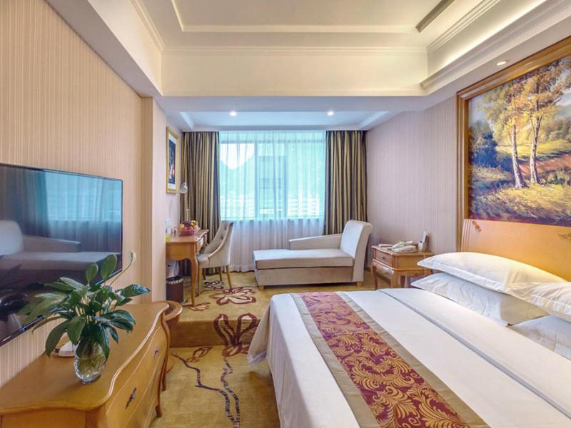 Vienna Hotel Guilin Airport Road Rongshan Buitenkant foto