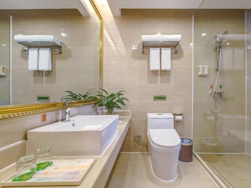 Vienna Hotel Guilin Airport Road Rongshan Buitenkant foto
